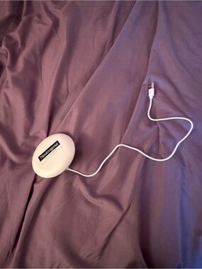 Neutrogena White Oval USB Travel Makeup Mirror